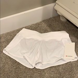 White Lulu Run Times Short || 4erlessd (NEW)